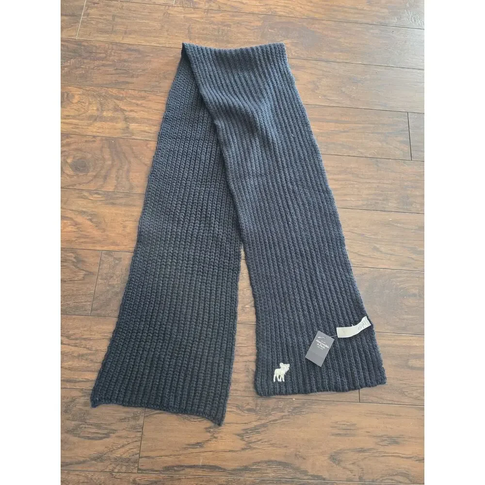Abercrombie & Fitch knit scarf Navy Blue Moose NWT